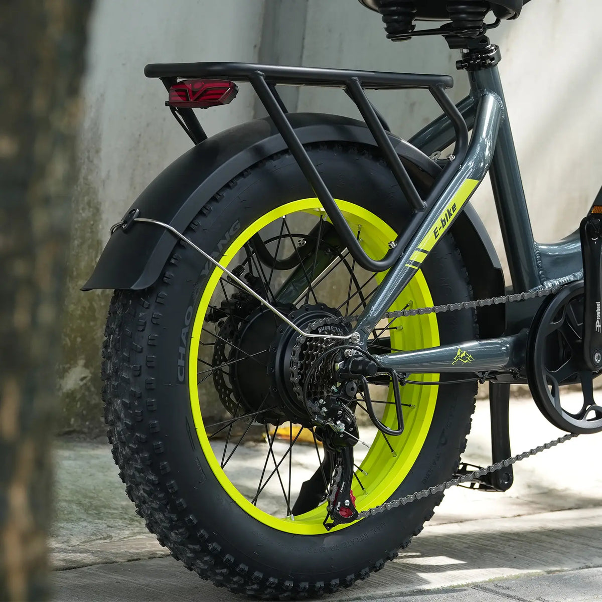 SM5 electric bike rear wheel, fat tire, and drivetrain detail